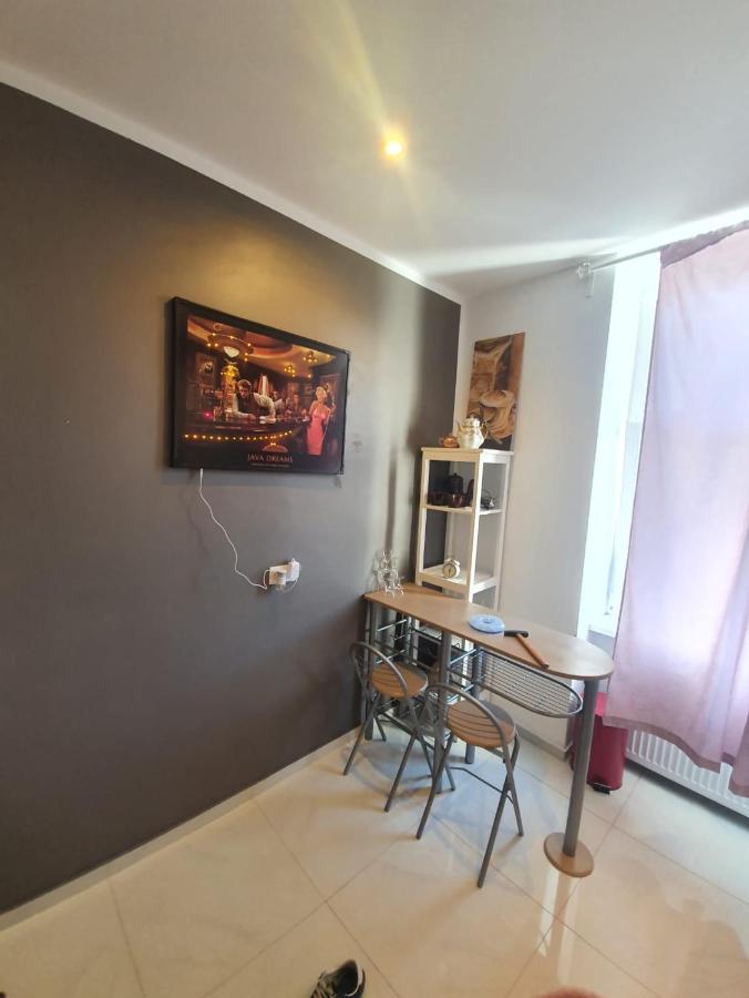 Deluxe Apartment 5P Mm A Wien Exterior foto